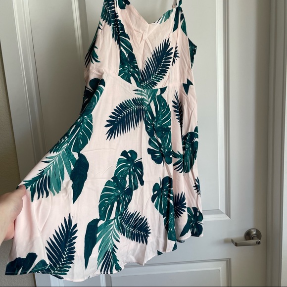 Pink sundress - Picture 4 of 7